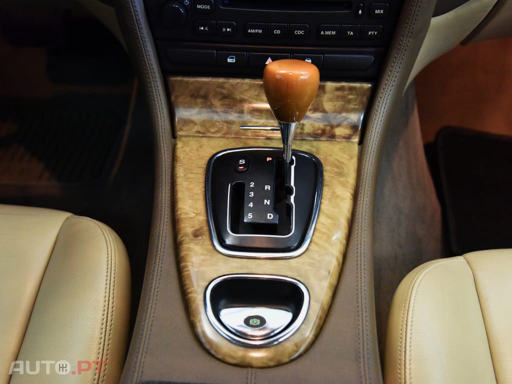Jaguar S-Type 2.7 D V6 Executive Auto.