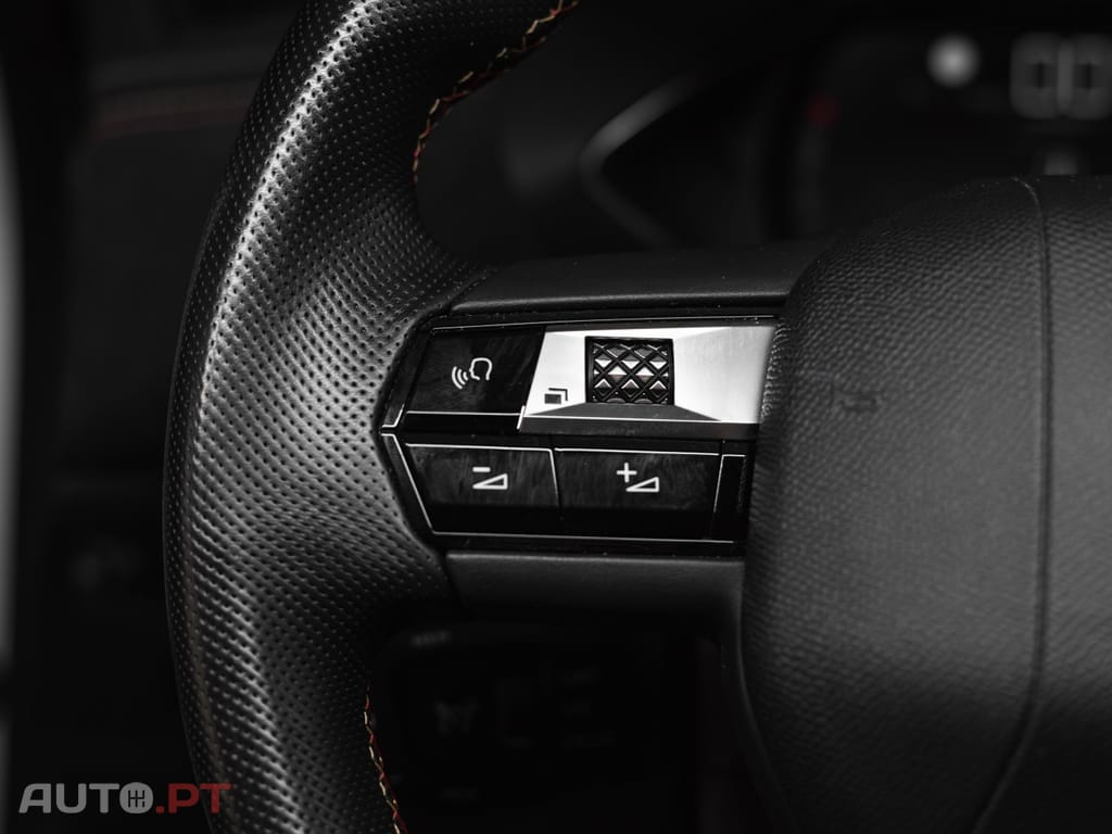 DS DS3 Crossback E-TENSE PERFORMANCE LINE