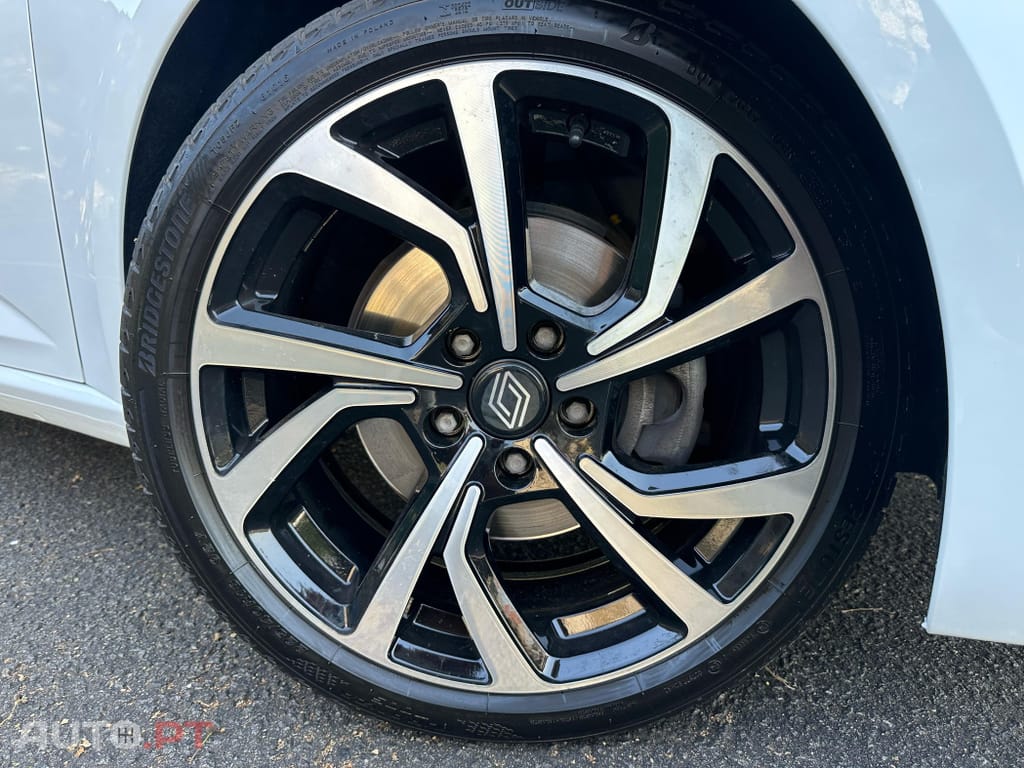 Renault Mégane Sport Tourer 1.6 E-Tech Hybrid