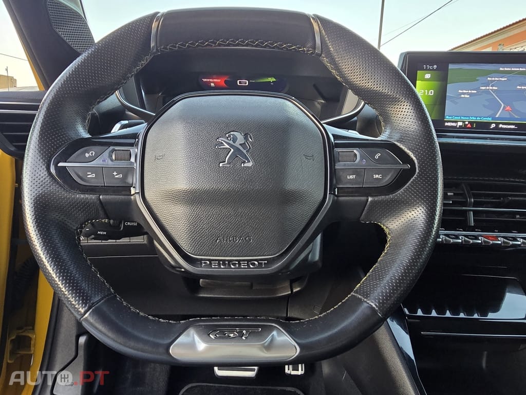 Peugeot 208 1.2 PureTech GT Line EAT8