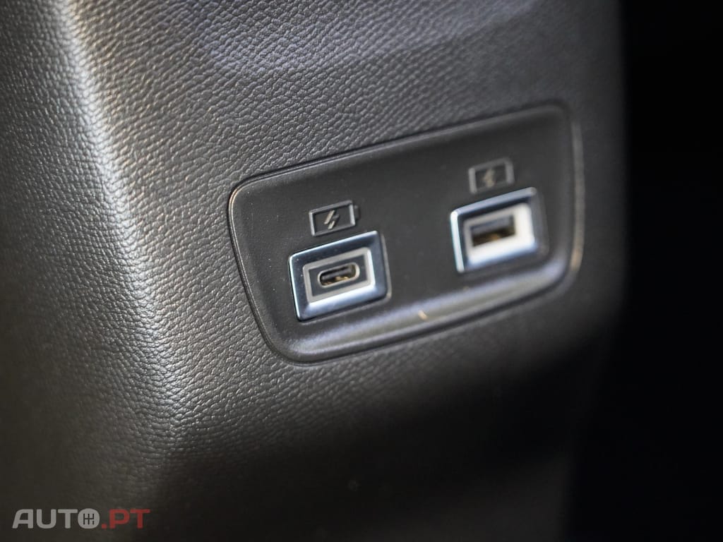 Peugeot 2008 1.2 PureTech Allure EAT8