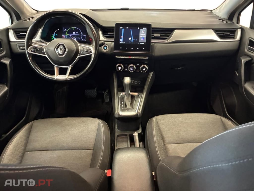 Renault Captur 1.6 E-Tech Business