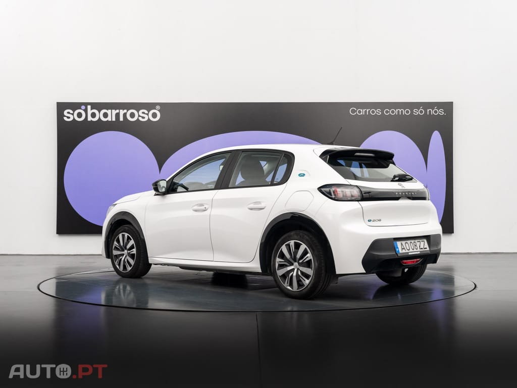 Peugeot E-208 50 kWh Active