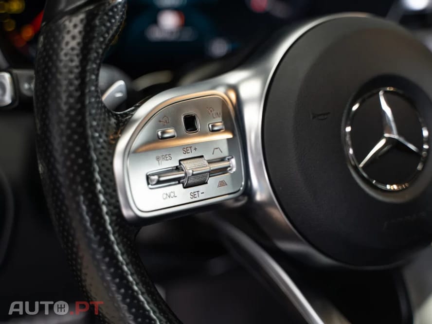 Mercedes-Benz C 300 e AMG Line