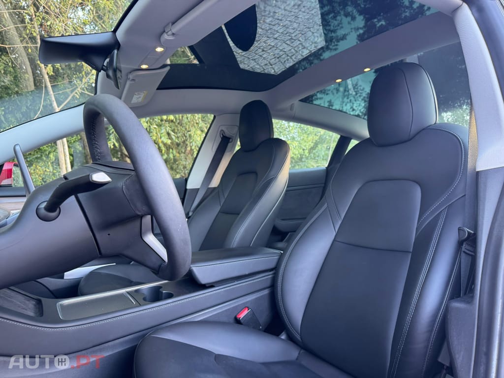 Tesla Model 3 Standard Range Plus RWD