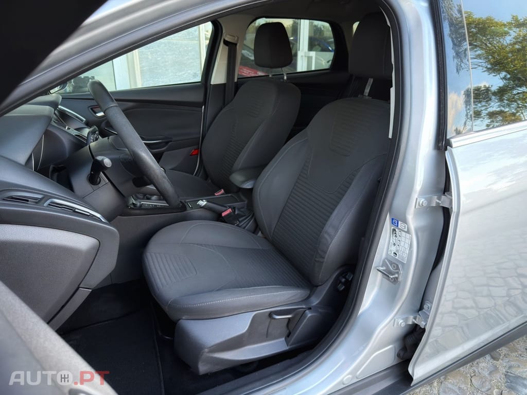 Ford Focus SW 1.5 TDCi EcoBlue Titanium