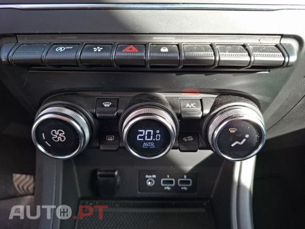 Renault Captur 1.0 TCe 100 Bi-Fuel techno