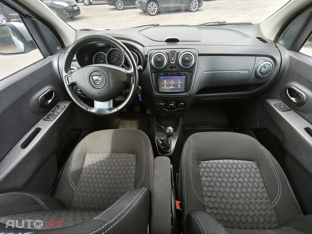 Dacia Lodgy 1.5 dCi Stepway 7L