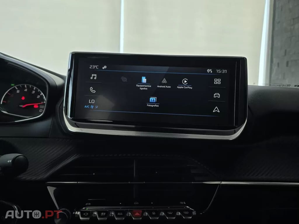 Peugeot 2008 1.2 PureTech Style