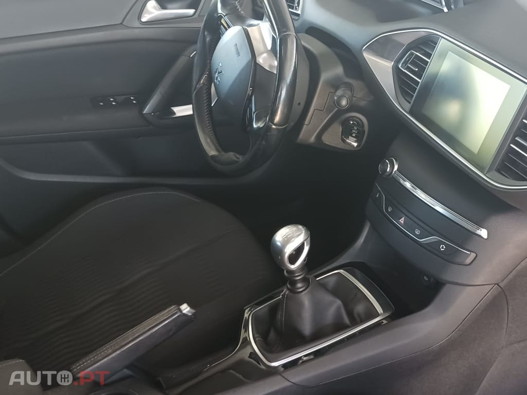 Peugeot 308 SW 1.6 BluHdi