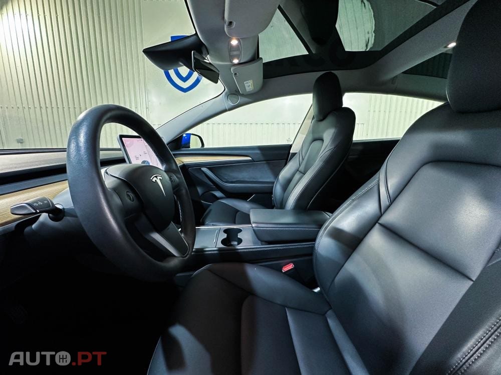 Tesla Model 3 Standard Range Plus RWD