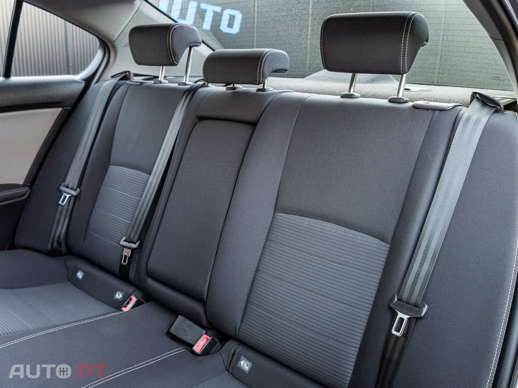 Toyota Avensis 2.0 D-4D Premium