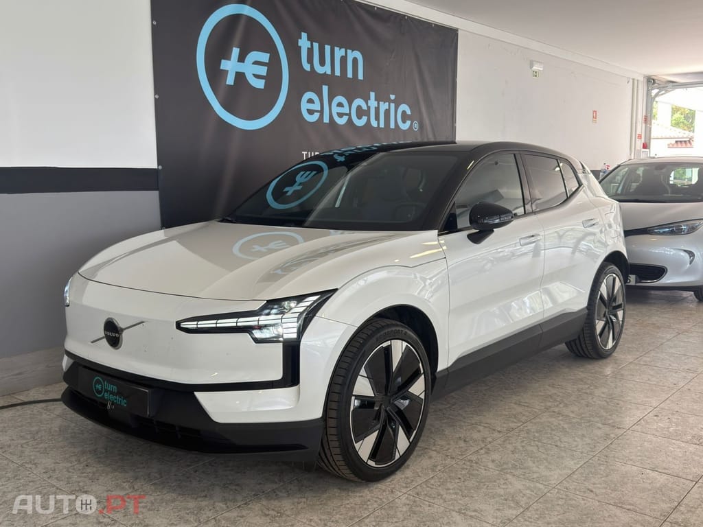 Volvo EX30 69 kWh Twin Motor Plus