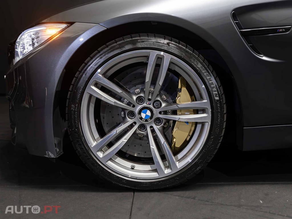 BMW M4 Auto