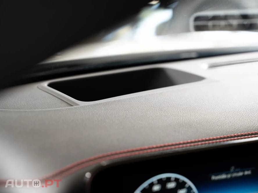 Mercedes-Benz CLA 250 e Shooting Brake AMG Line