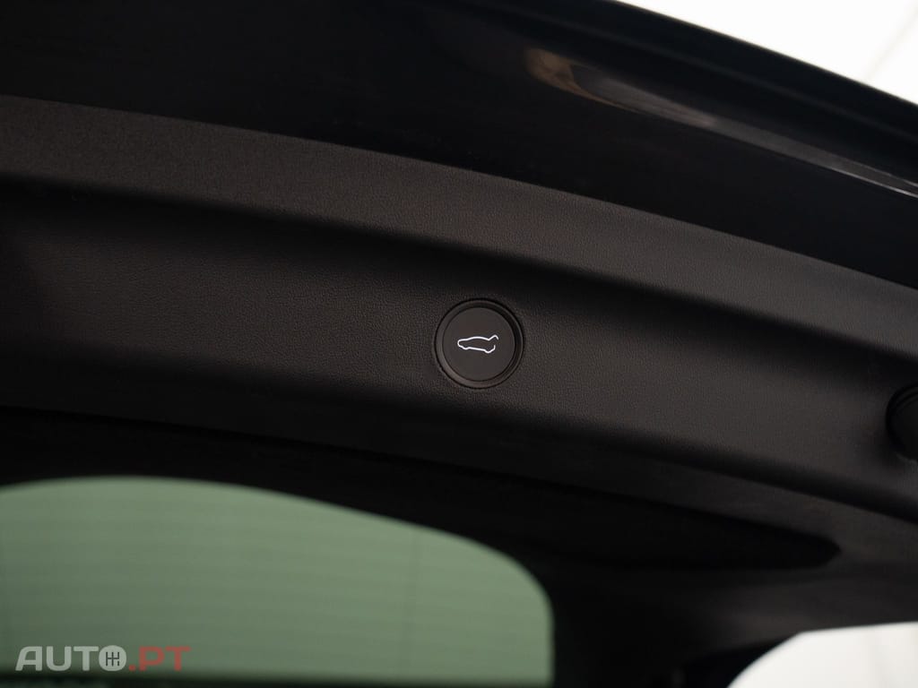 Tesla Model Y Long Range Tração Integral