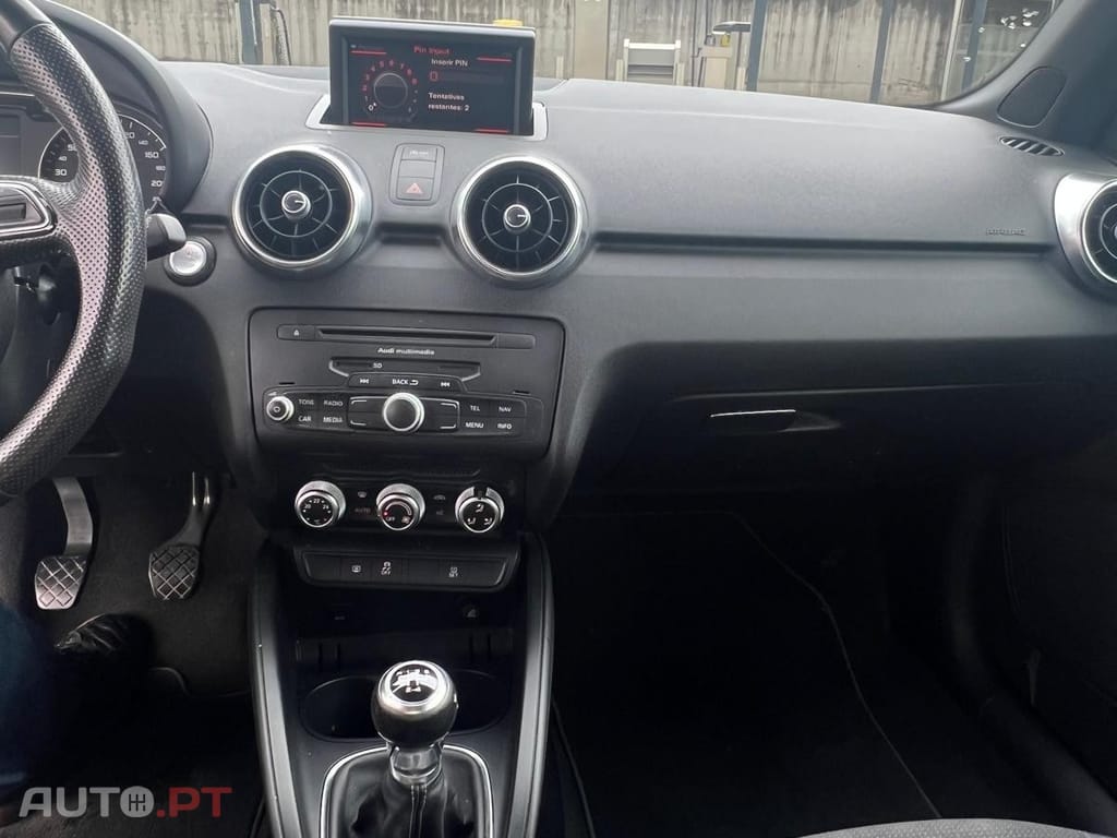 Audi A1 1.6 TDi S-line