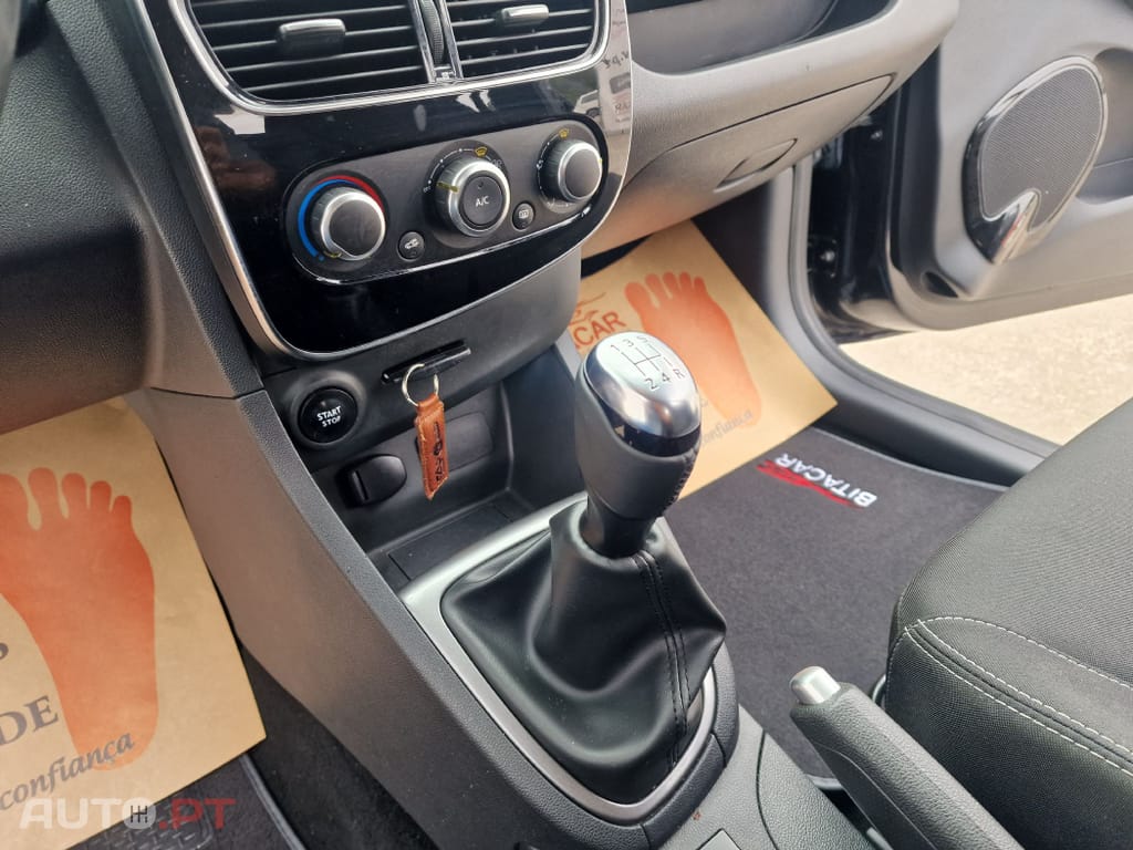 Renault Clio 0.9 TCE LIMITED GPS
