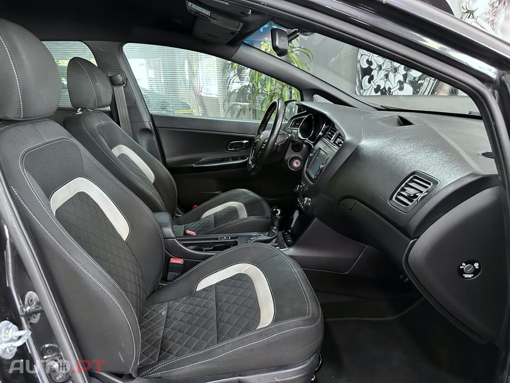 Kia Ceed SW 1.6 CRDi GT Line 7DCT