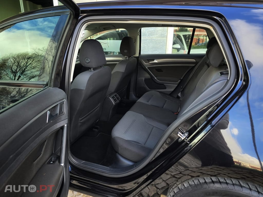 Volkswagen Golf 1.0 TSI Life