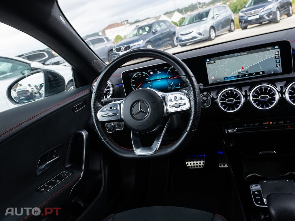 Mercedes-Benz CLA 220 d Shooting Brake AMG Line Aut.