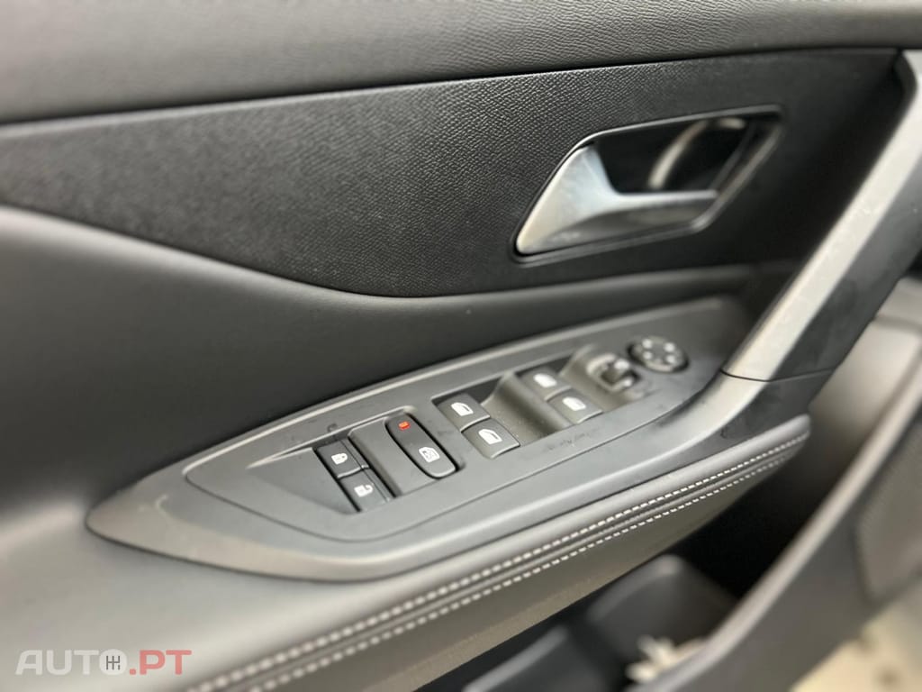 Peugeot 308 1.6 Hybrid Allure e-DCS7