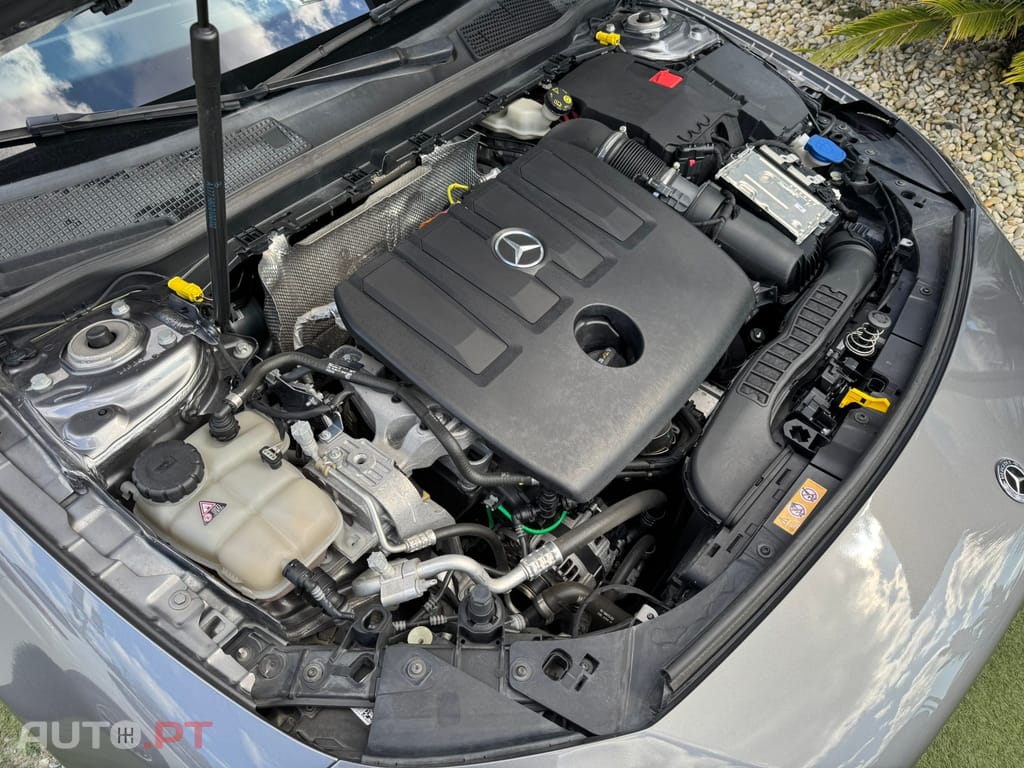 Mercedes-Benz CLA 180 d Shooting Brake AMG Line Aut.