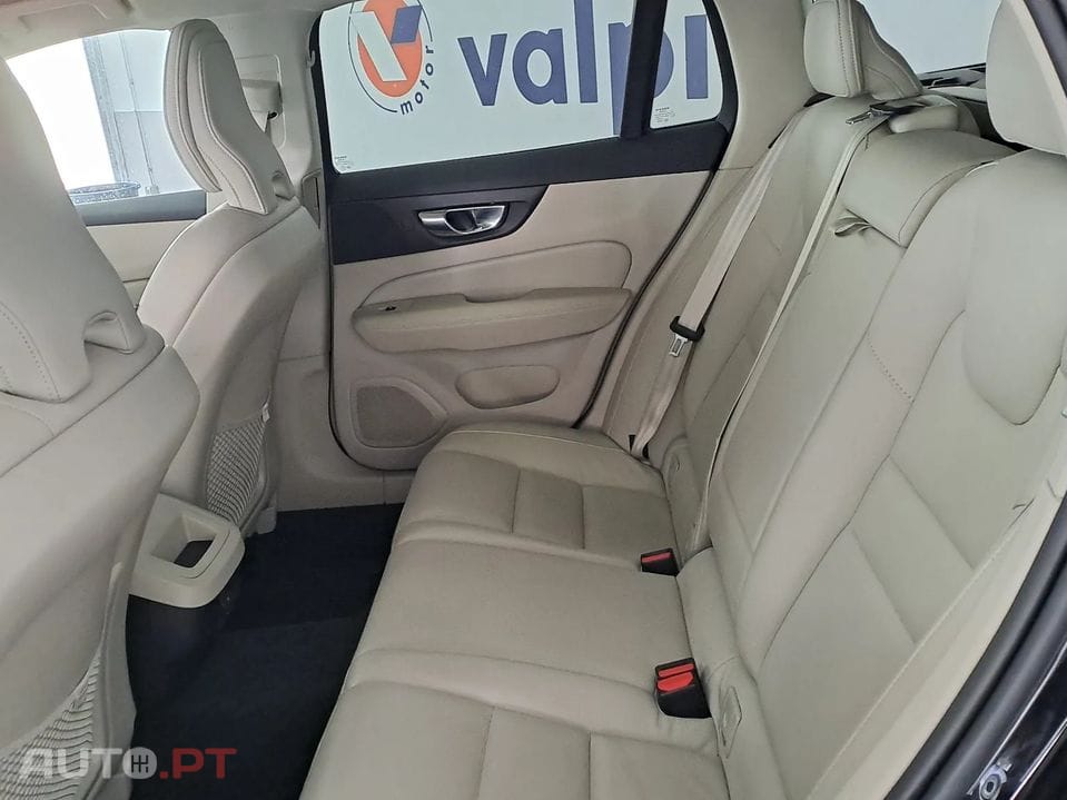 Volvo V60 2.0 B4 Core Auto