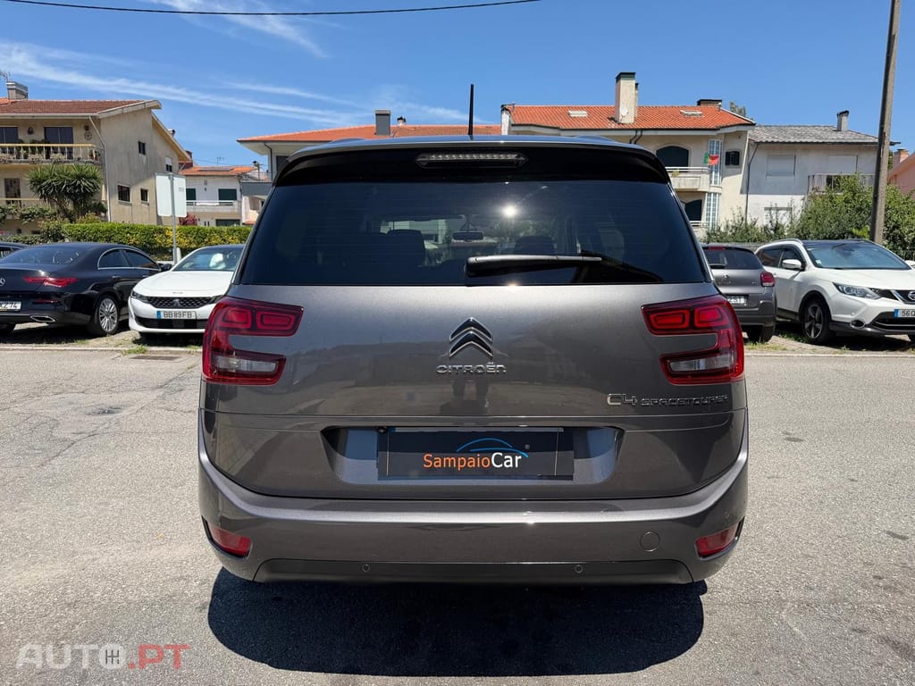 Citroen C4 SpaceTourer 1.5 BlueHDi Shine EAT8