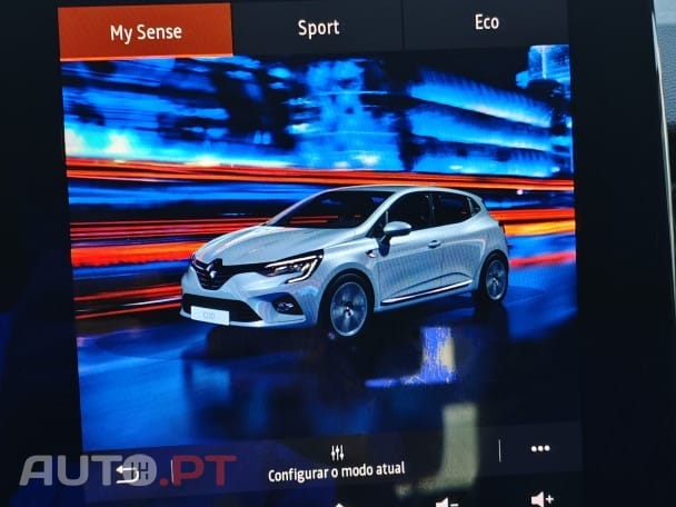 Renault Clio TCe 100 INTENS