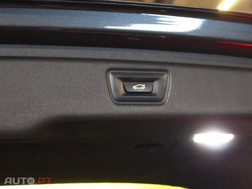 BMW 320 e Line Sport Auto