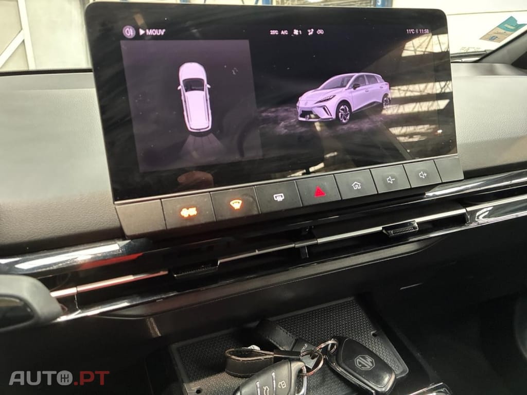 MG MG4 EV Standard 2WD