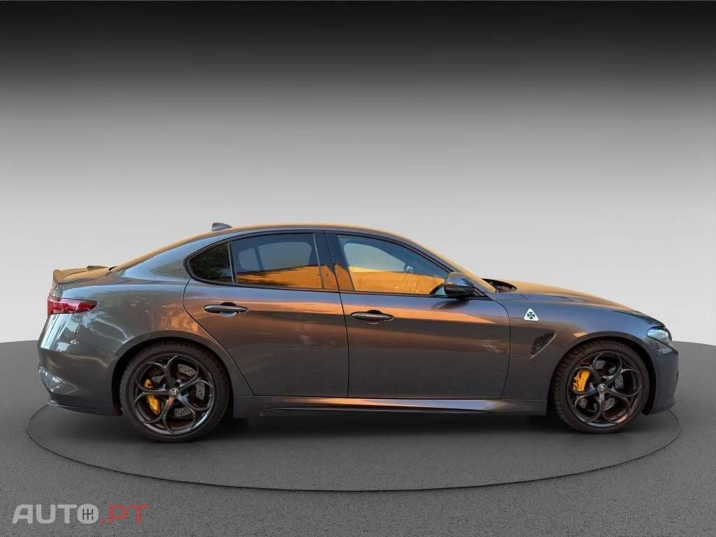 Alfa Romeo Giulia 2.9 Bi-Turbo Quadrifoglio AT8