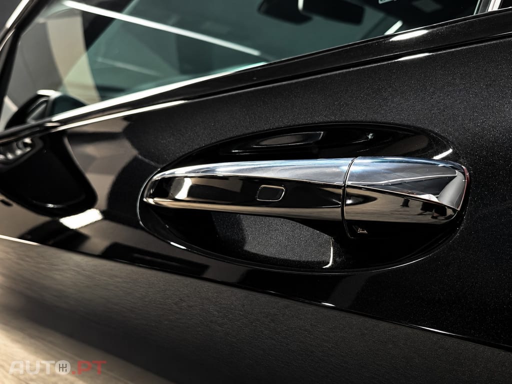 Mercedes-Benz GLC 300 de 4Matic 9G-TRONIC AMG Line — fotografia 11