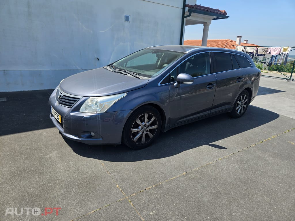 Toyota Avensis T27