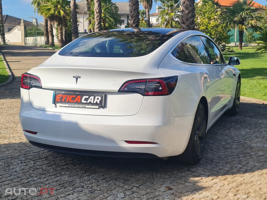 Tesla Model 3 Tração Traseira Premium