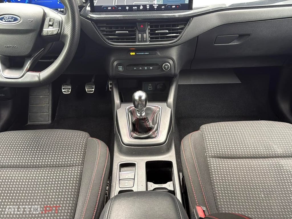 Ford Focus 1.0 EcoBoost MHEV ST-Line