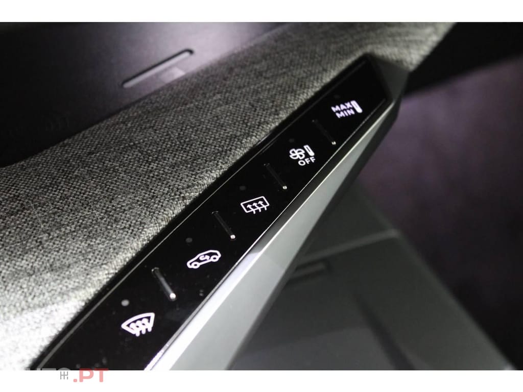 Peugeot 3008 Hybrid e-DCS6 GT