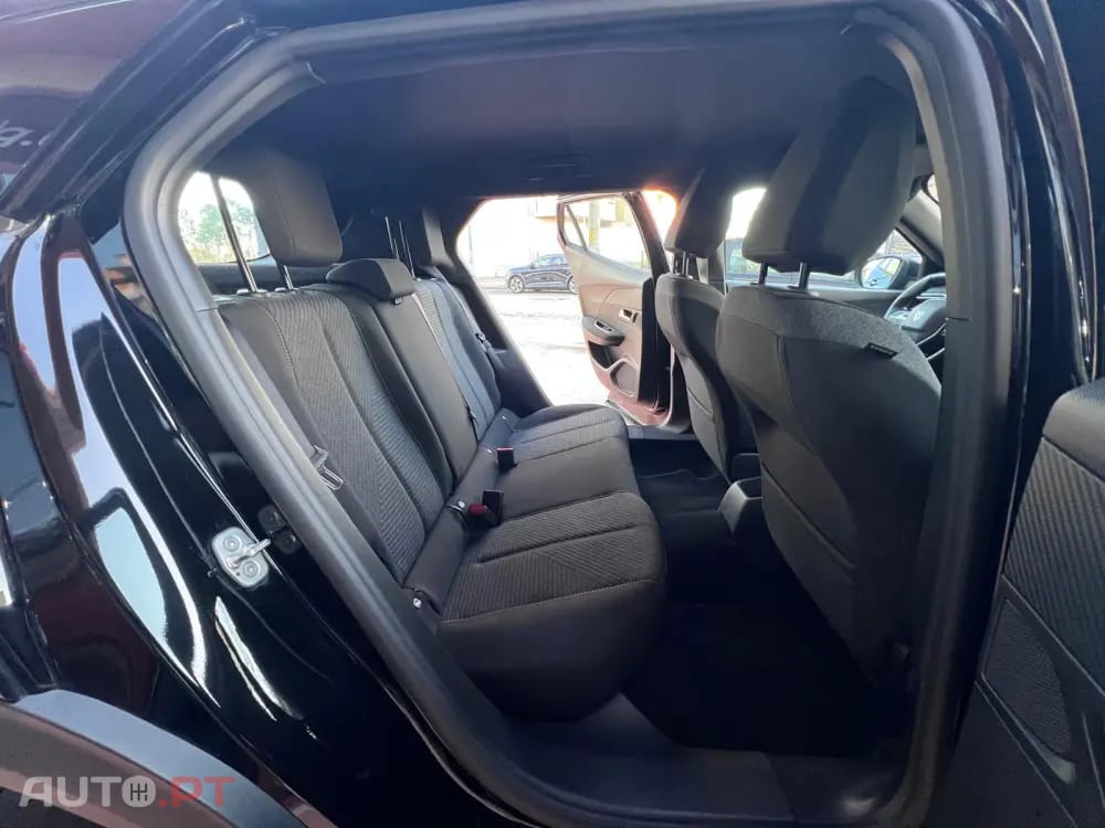 Peugeot 2008 1.2 PureTech Style