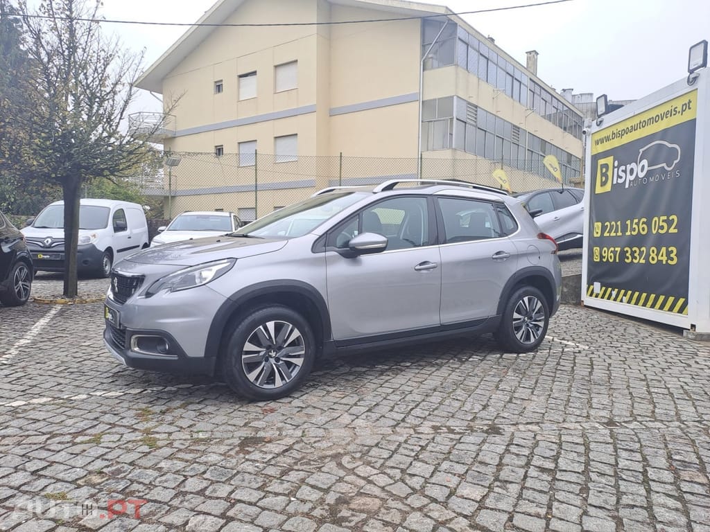 Peugeot 2008 1.2 PureTech Allure