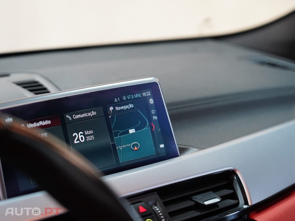 BMW X2 18 i sDrive Advantage