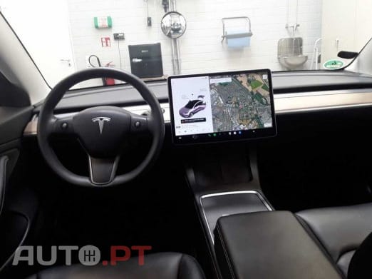 Tesla Model 3 Long Range AWD Dual Motor