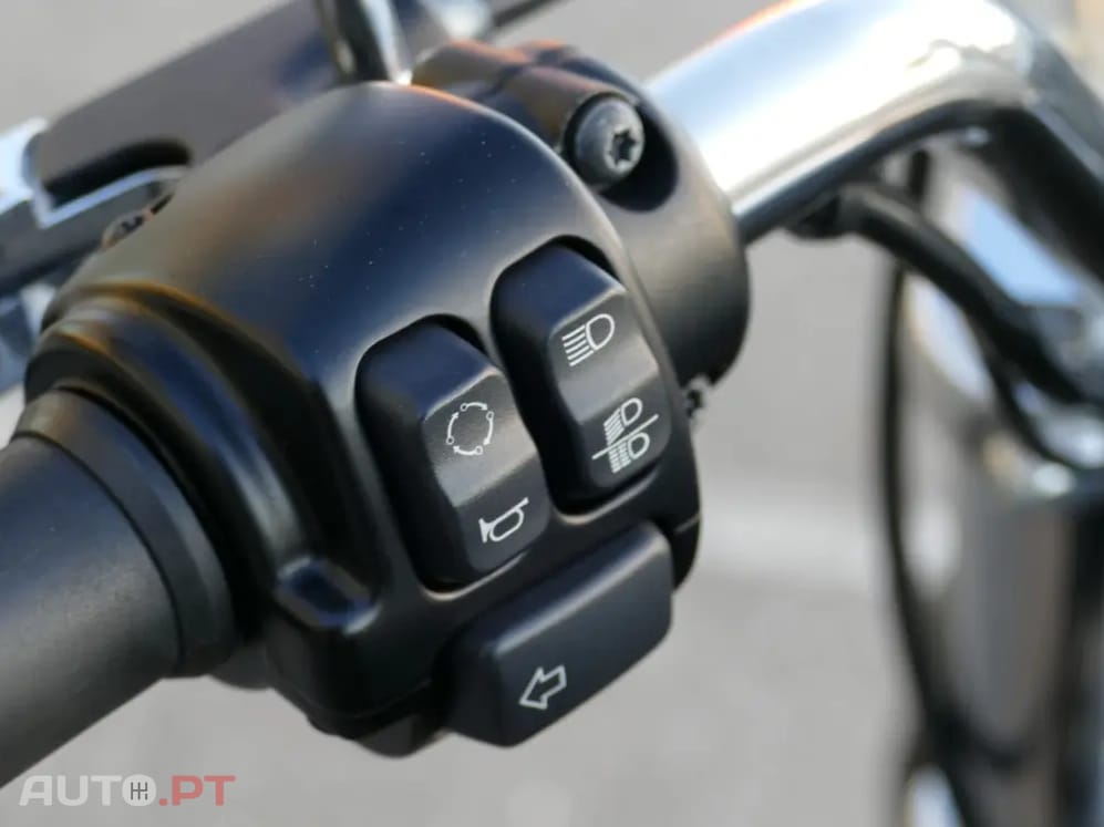 Harley Davidson 883 L SUPERLOW