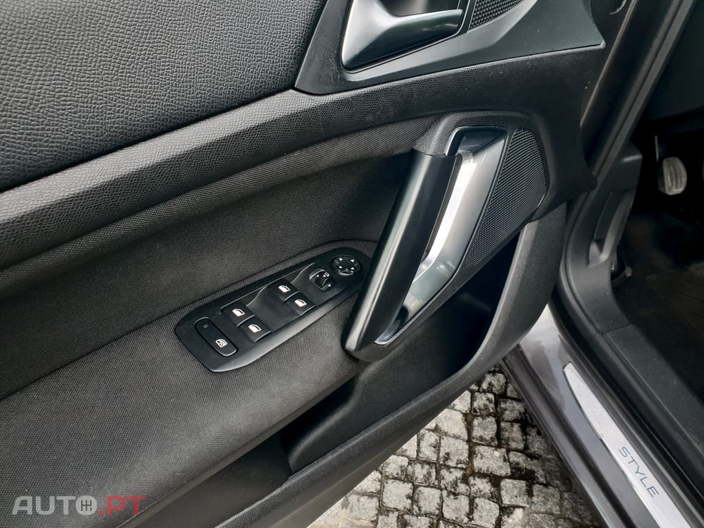 Peugeot 308 1.5 BlueHDi Style