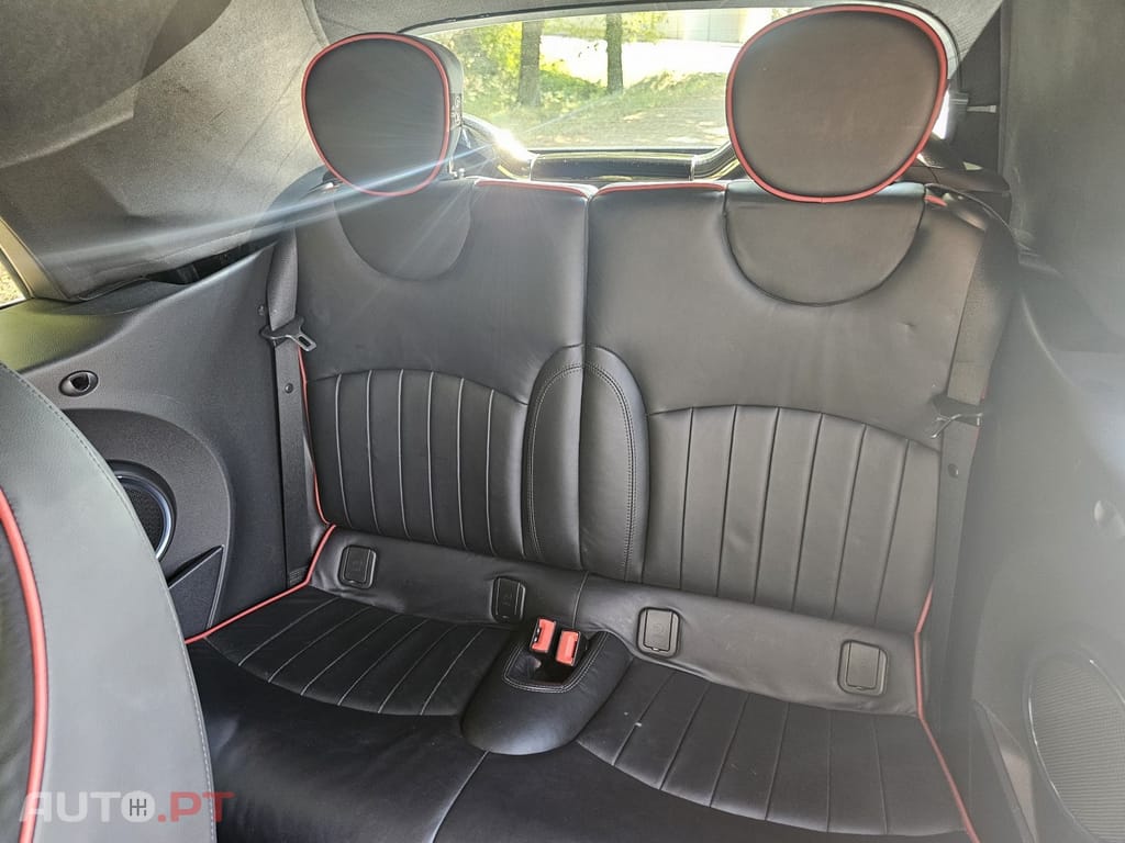 MINI Cabrio John Cooper Works
