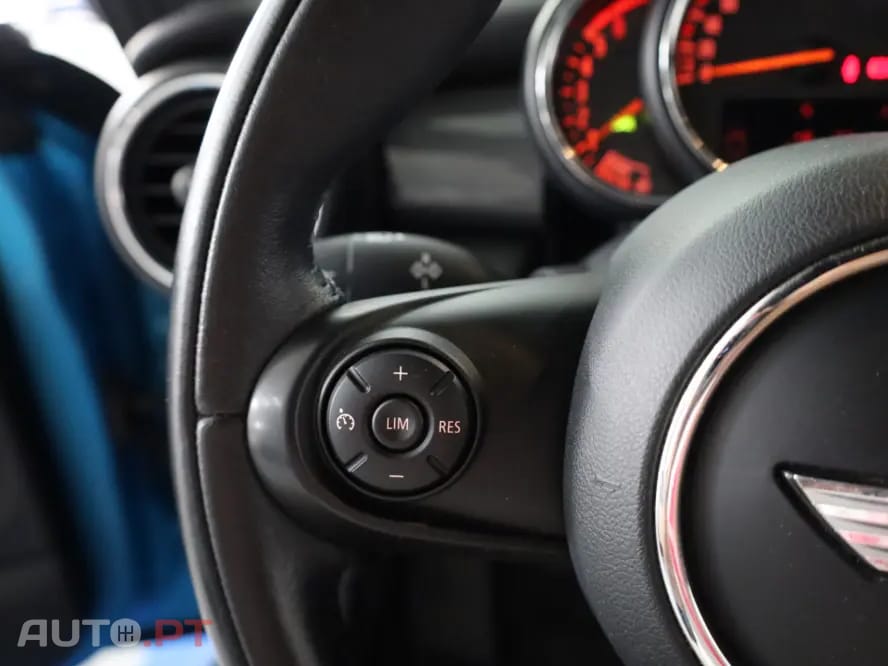 MINI Cooper Cooper D