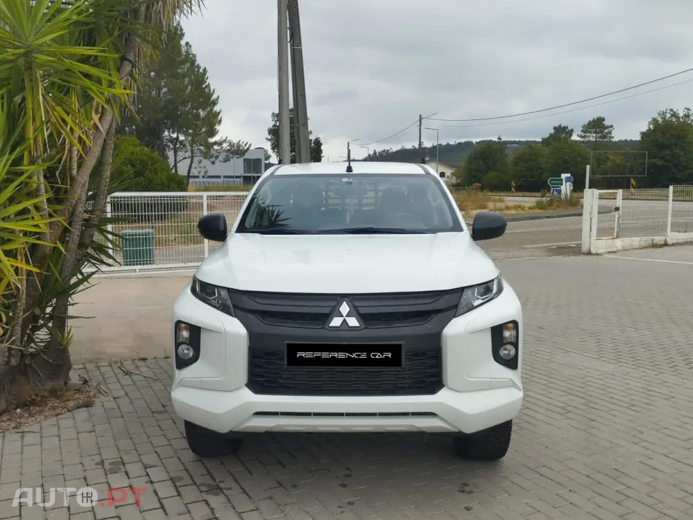 Mitsubishi L200 2.3 DI-D Space Cab Invite 4WD