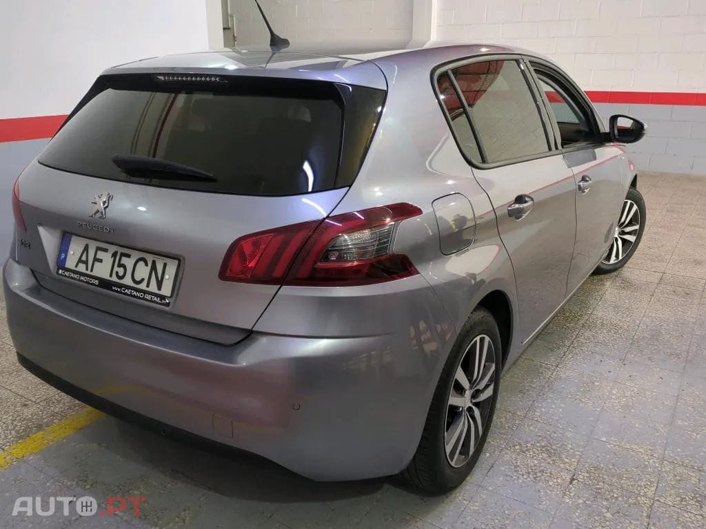Peugeot 308 1.2 PureTech Style