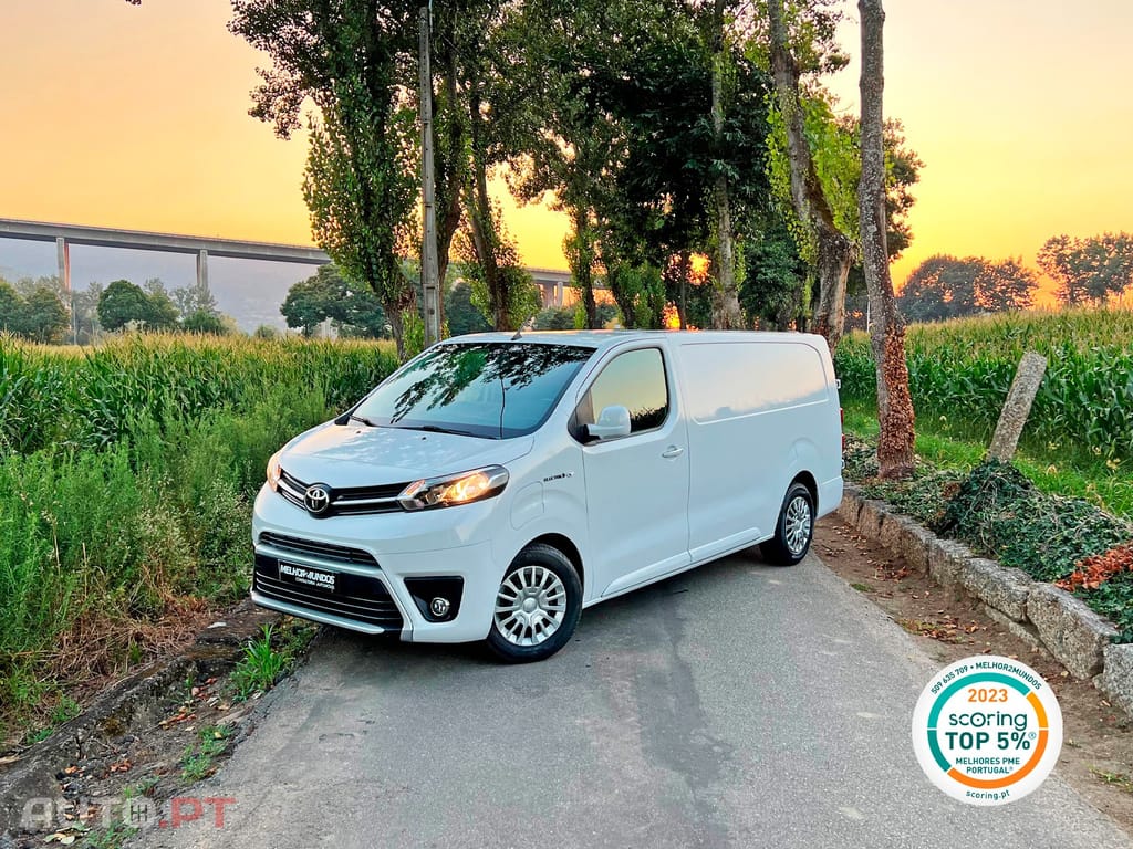 Toyota Proace Verso Long 50KWh Business