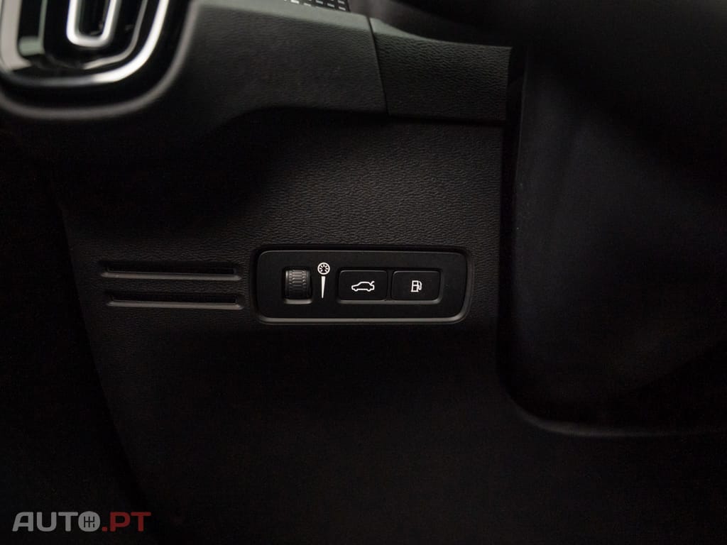 Volvo XC40 1.5 T5 PHEV R-Design Expression